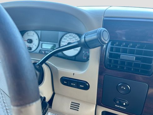 Used 2007 Ford F250 King Ranch image 14