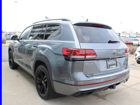 Used 2023 Volkswagen Atlas SEL R-Line image 4