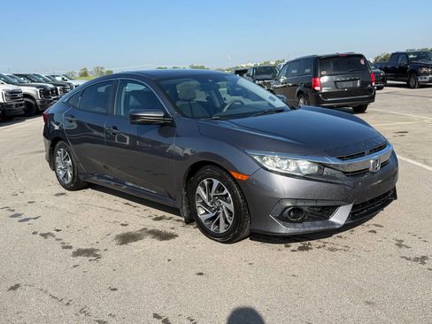 Used 2016 Honda Civic EX image 2
