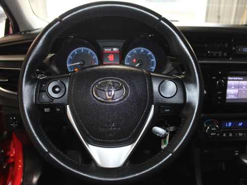 Used 2016 Toyota Corolla LE FWD image 10