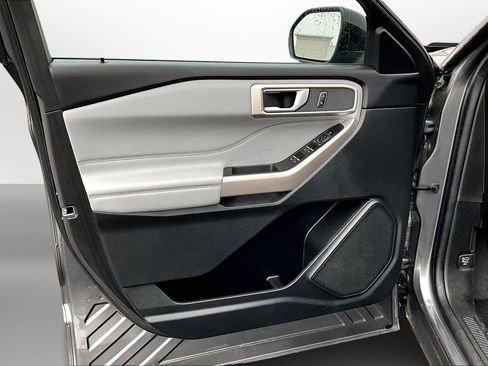 Used 2023 Ford Explorer XLT w/ Equipment Group 202A image 26