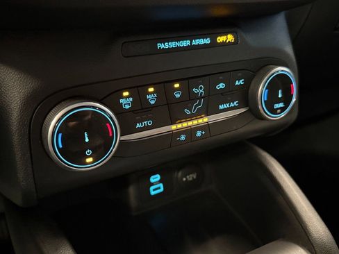 Used 2023 Ford Escape Active image 14