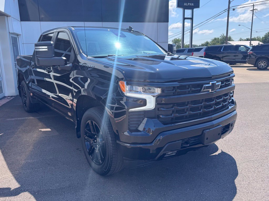 Used 2022 Chevrolet Silverado 1500 RST w/ Convenience Package II AWD/4WD image 7
