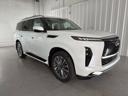 Certified 2026 INFINITI QX80 Luxe w/ Cargo Package AWD/4WD image 2
