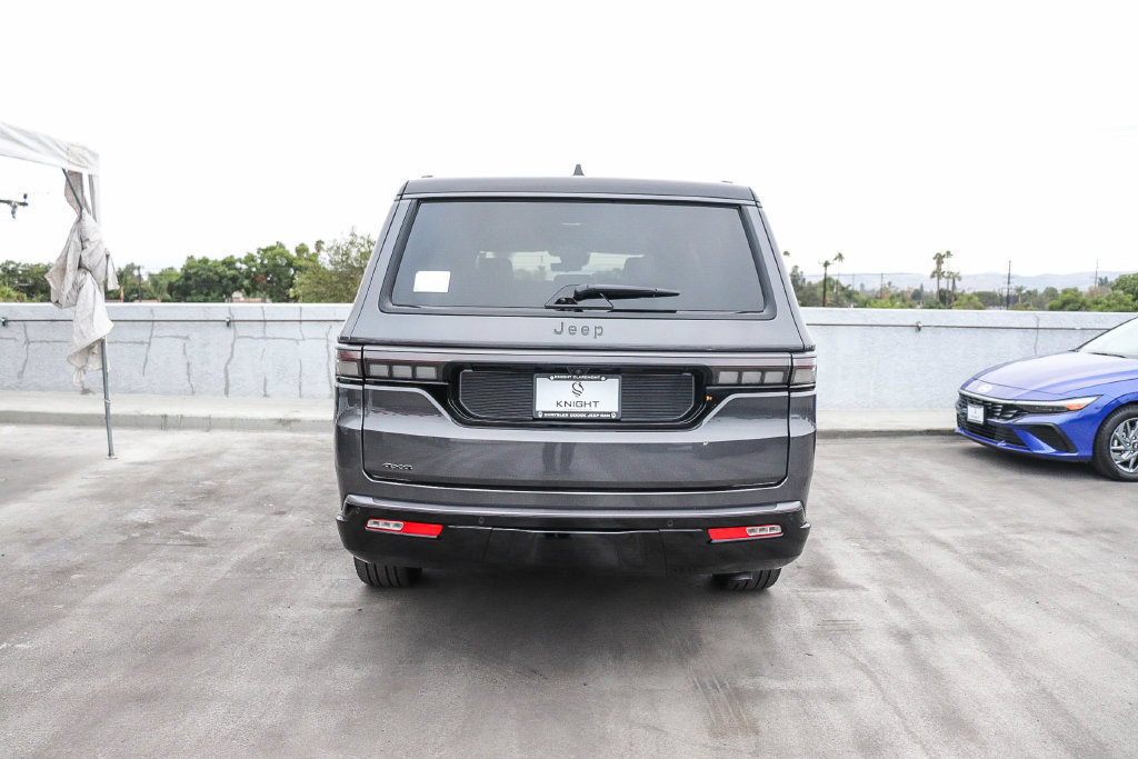 New 2026 Jeep Grand Wagoneer L Summit AWD/4WD image 8