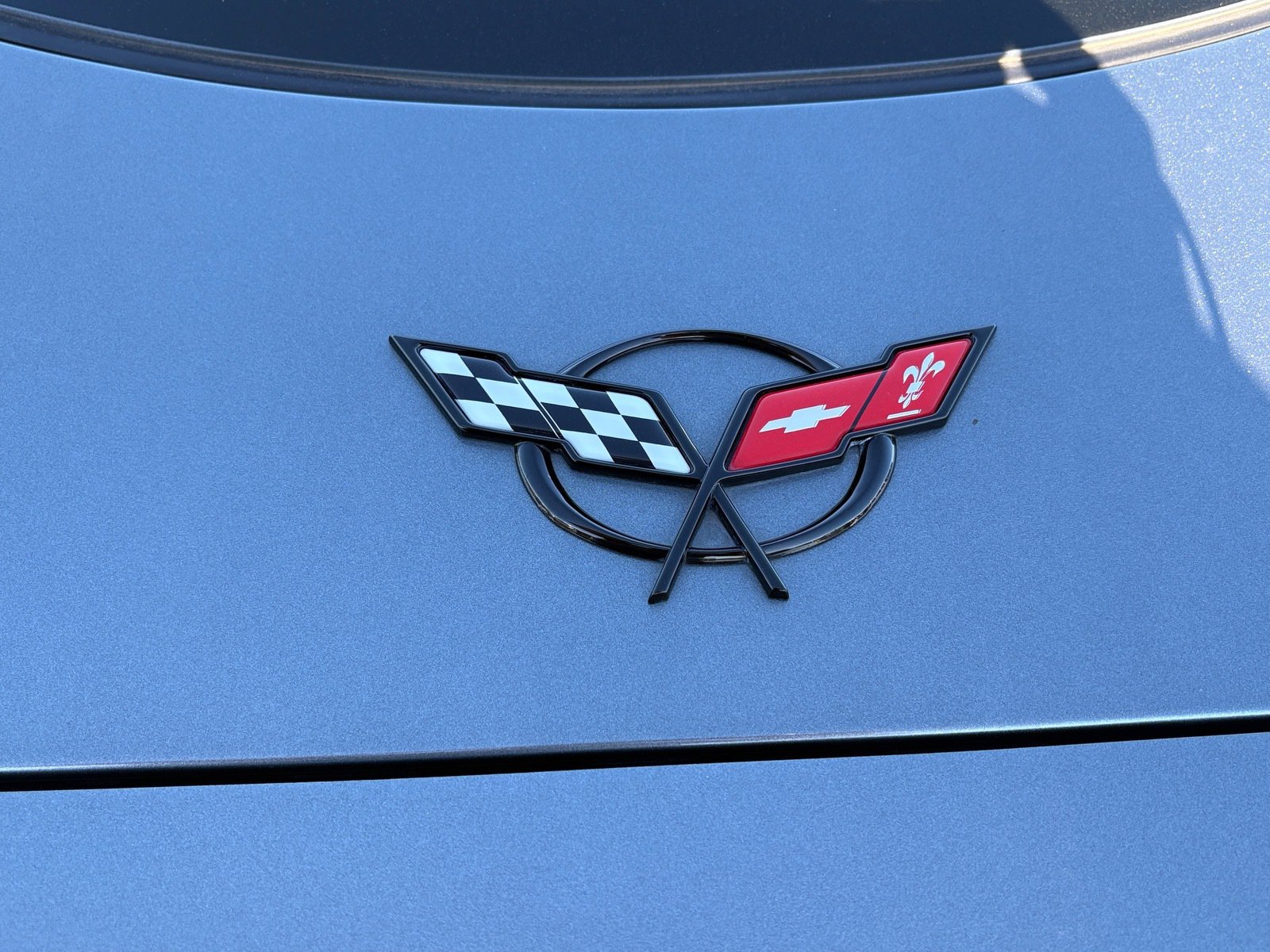 Used 2004 Chevrolet Corvette Coupe w/ Roof Package RWD image 24