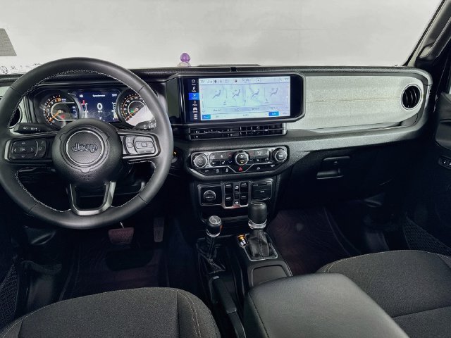 Used 2025 Jeep Gladiator Sport AWD/4WD image 28