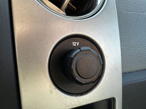 Used 2011 Ford F150 XLT w/ XLT Convenience Pkg image 25