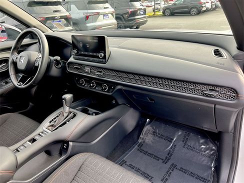 Used 2024 Honda HR-V Sport image 23