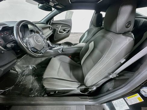 Used 2023 Chevrolet Camaro LT RWD image 15