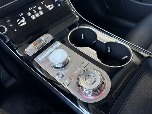 New 2026 Genesis GV70 2.5T AWD/4WD image 22