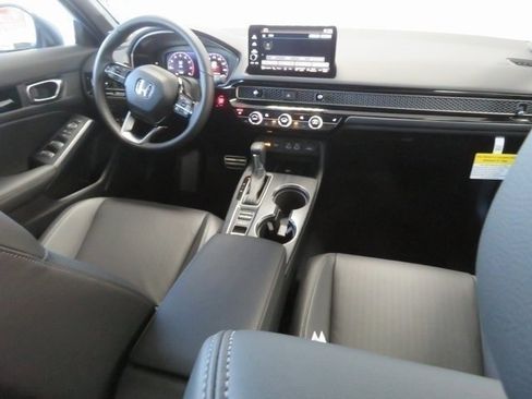 Used 2024 Honda Civic Sport Touring image 8