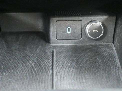 Used 2020 Ford Escape SEL image 21