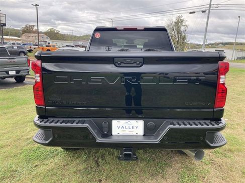 New 2025 Chevrolet Silverado 2500 Custom w/ Custom Value Package image 5