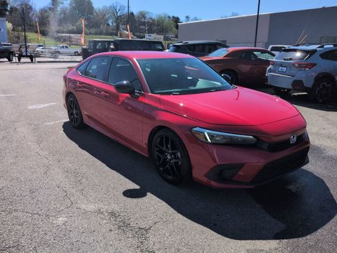 Used 2024 Honda Civic Sport image 2