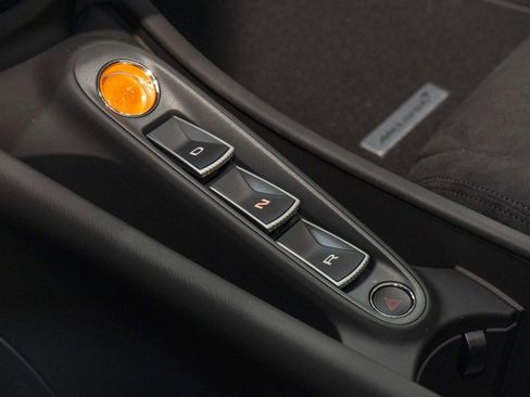 New 2026 McLaren Artura Spider RWD image 33