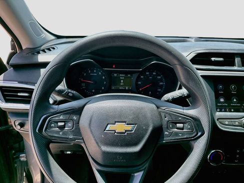 Used 2023 Chevrolet TrailBlazer LT FWD image 13