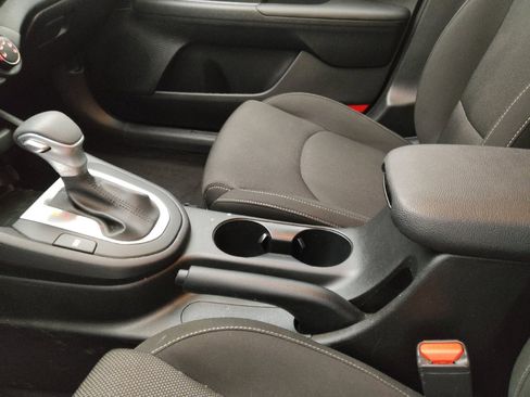 Used 2024 Kia Forte LX image 26