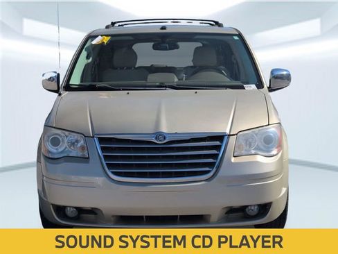 Used 2010 Chrysler Town & Country Limited w/ Entertainment Group #3 image 10