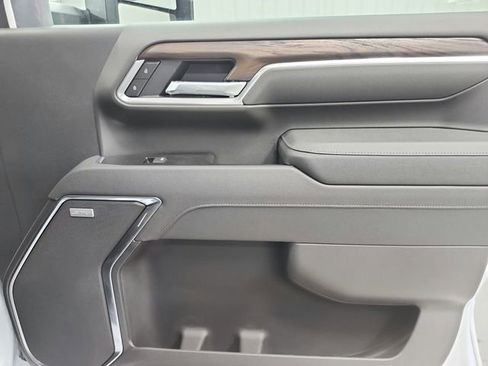 New 2026 GMC Sierra 3500 SLT w/ SLT Convenience Package AWD/4WD image 39