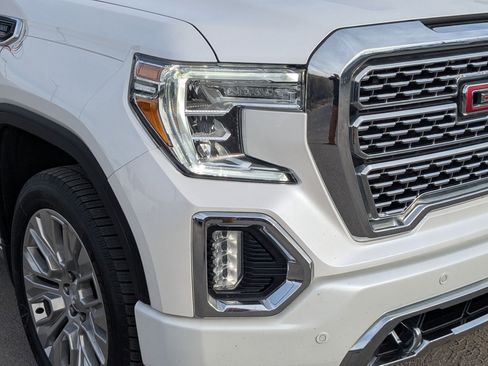 Used 2022 GMC Sierra 1500 Denali w/ Denali Premium Package image 11