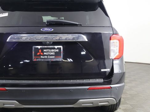 Used 2020 Ford Explorer XLT w/ Equipment Group 202A image 16