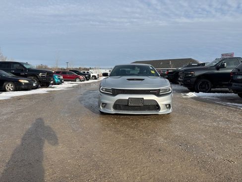 Used 2019 Dodge Charger GT image 2