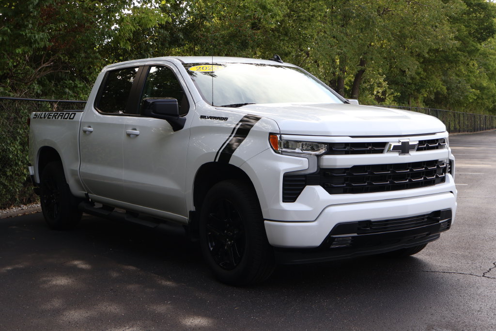 Certified 2023 Chevrolet Silverado 1500 RST w/ Protection Package AWD/4WD image 13