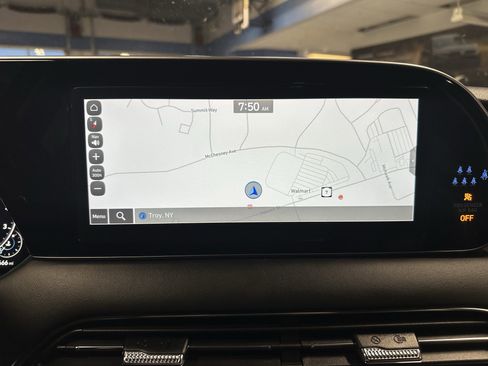 Used 2022 Hyundai Palisade Limited w/ Cargo Package image 12