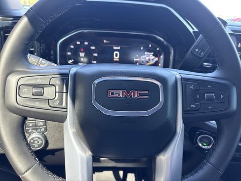Used 2025 GMC Sierra 2500 SLT w/ SLT Premium Package AWD/4WD image 31