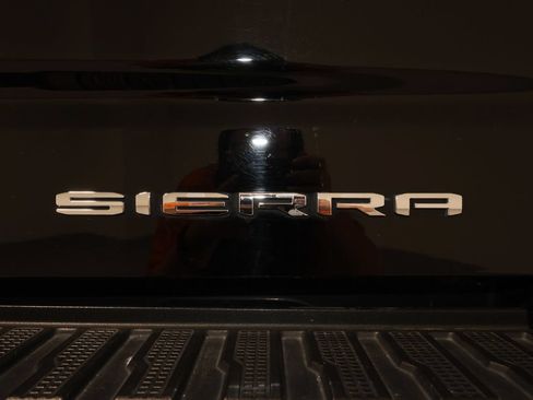 Used 2022 GMC Sierra 1500 Denali w/ Denali Reserve Package AWD/4WD image 37