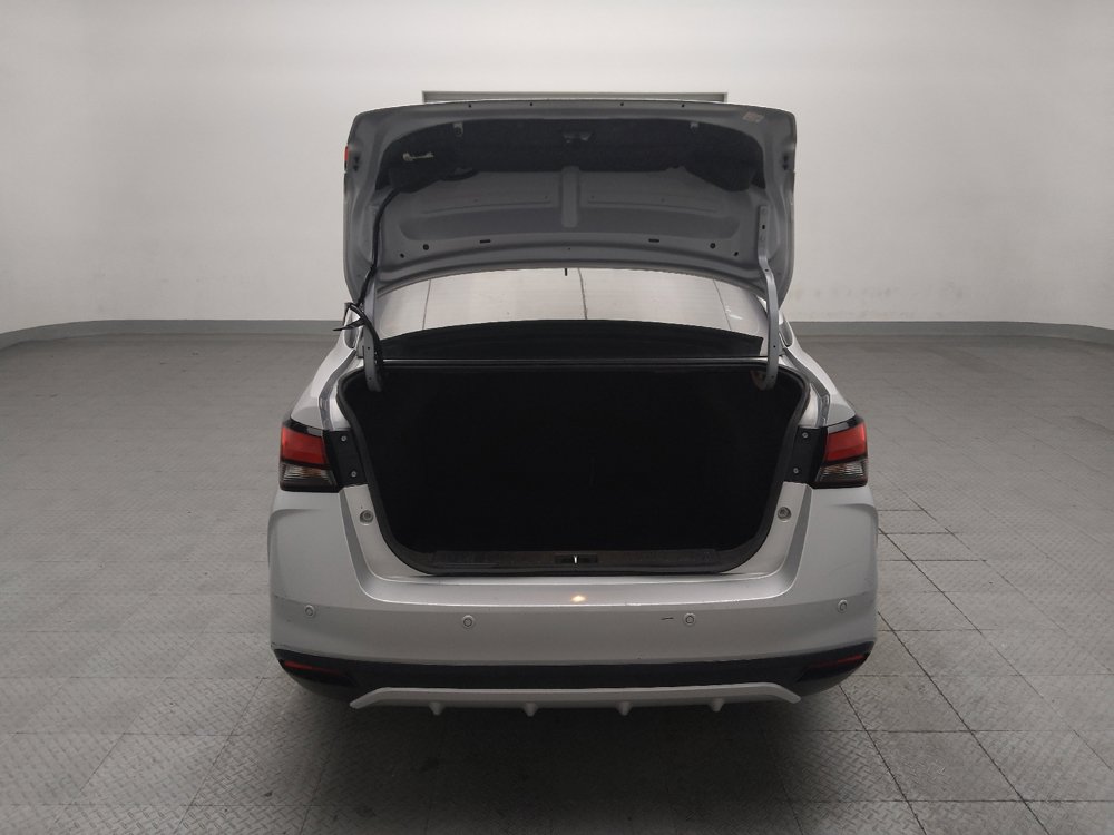 Used 2021 Nissan Versa S FWD image 29