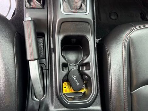 Used 2021 Jeep Gladiator Rubicon image 22