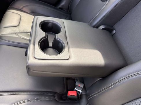 Used 2020 Jeep Cherokee Limited AWD/4WD image 15