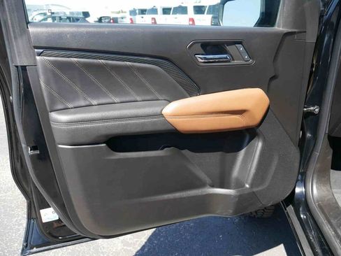 Used 2024 GMC Canyon AT4 w/ Canyon Safety Plus Package AWD/4WD image 25