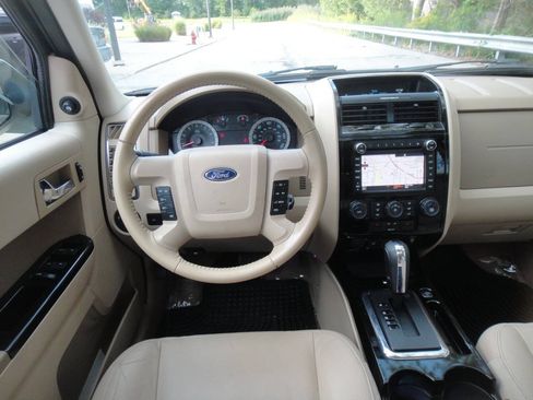 Used 2011 Ford Escape Limited w/ 302A Rapid Spec Order Code AWD/4WD image 13