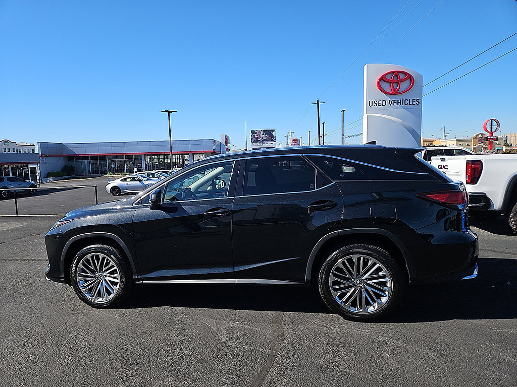 Used 2022 Lexus RX 350L Luxury w/ Accessory Package (Z1) FWD image 2