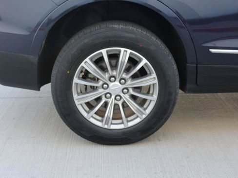 Used 2017 Cadillac XT5 Luxury w/ Driver Awareness Package FWD image 46