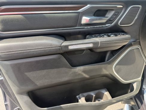 Used 2021 RAM 1500 Laramie AWD/4WD image 23