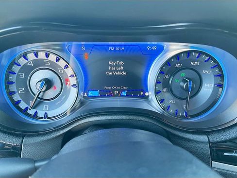 Used 2023 Chrysler 300 S image 14