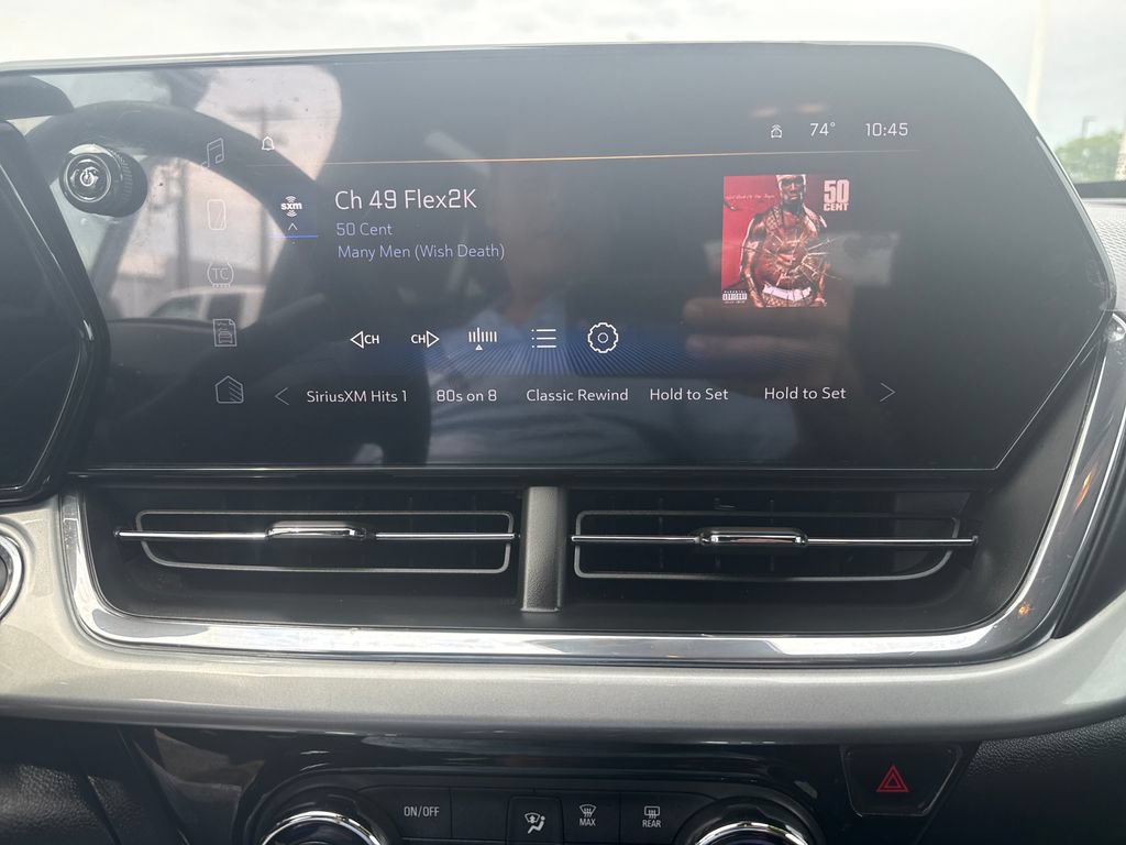 Used 2025 Chevrolet Trax LT FWD image 20