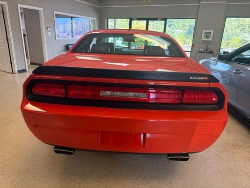 Used 2008 Dodge Challenger SRT8 RWD image 5