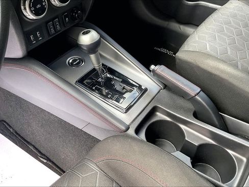 Used 2022 Mitsubishi Outlander Sport LE AWD/4WD image 16