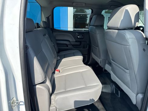 Used 2019 Chevrolet Silverado 2500 W/T w/ WT Convenience Package AWD/4WD image 5
