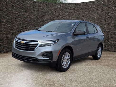Used 2024 Chevrolet Equinox LS FWD image 6