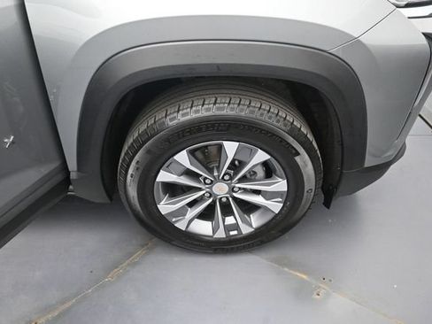 Used 2025 Chevrolet Equinox LT AWD/4WD image 33