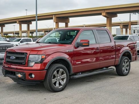 Used 2014 Ford F150 FX4 w/ Equipment Group 402A Luxury AWD/4WD image 19