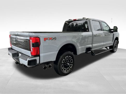 Used 2025 Ford F350 Platinum image 5