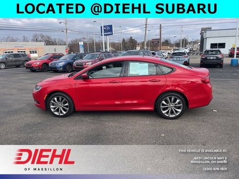 Used 2016 Chrysler 200 S w/ Comfort Group image 4