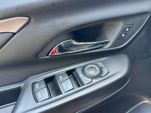 Used 2023 Chevrolet Bolt LT w/ Infotainment Package FWD image 12